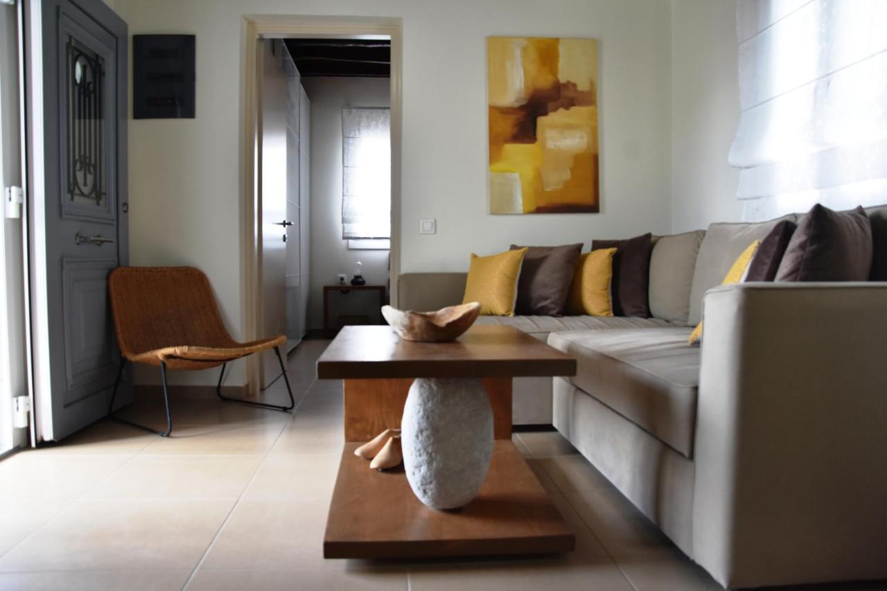 Nelleas Home Adámasz Kültér fotó