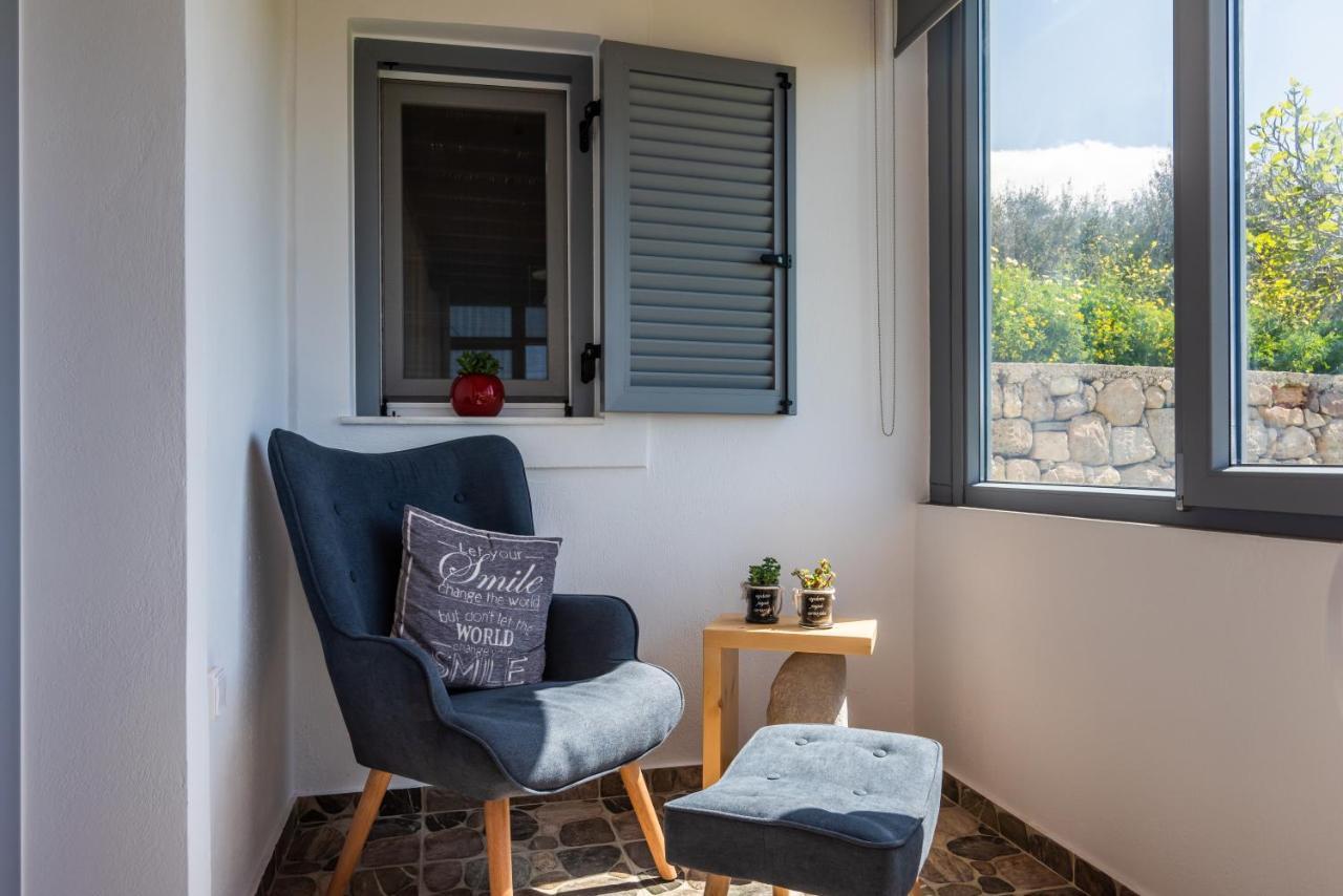 Nelleas Home Adámasz Kültér fotó